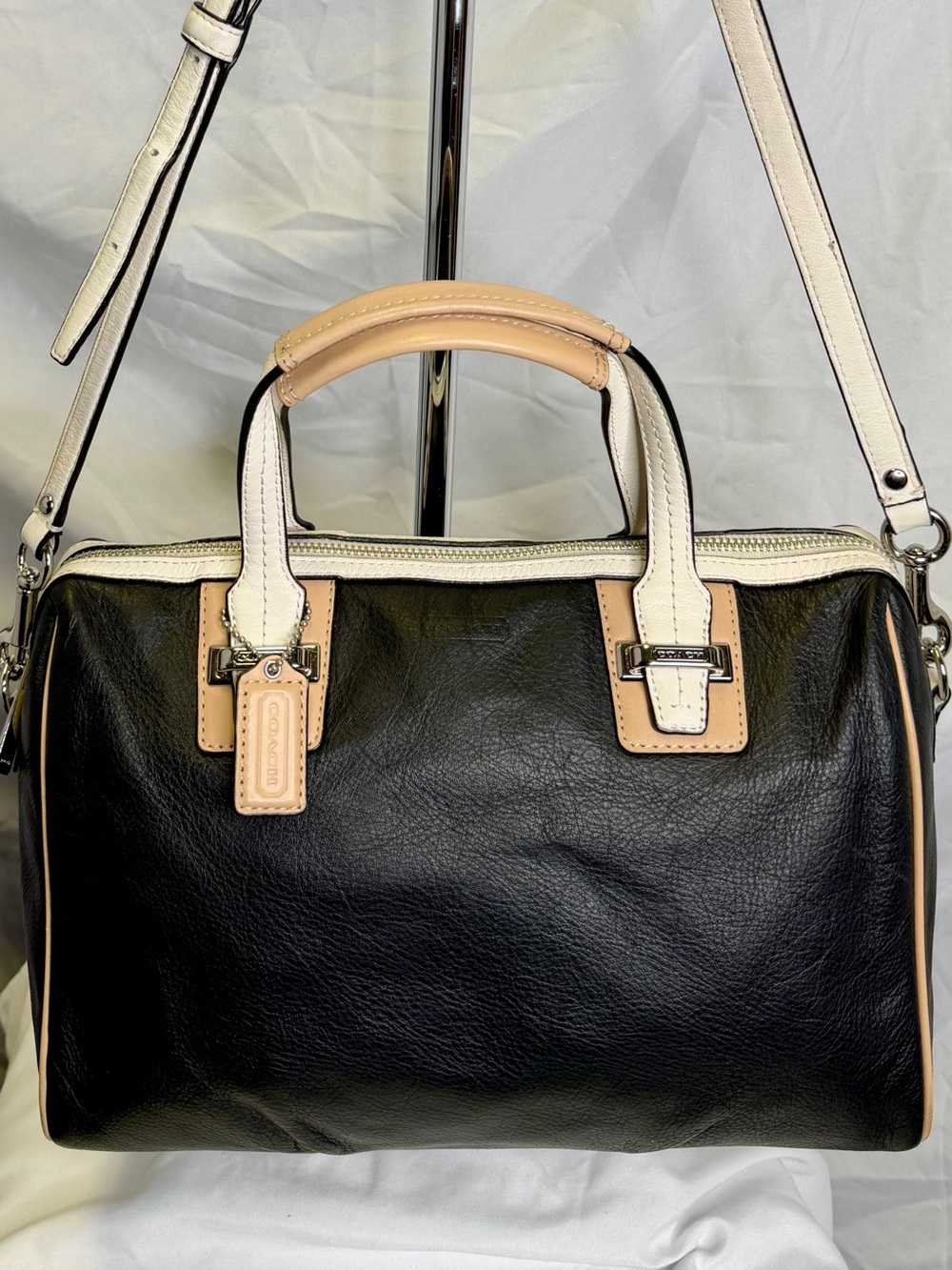 COACH Taylor Spectator Black Cream Beige Leather Satchel Crossbody Bag F27027
